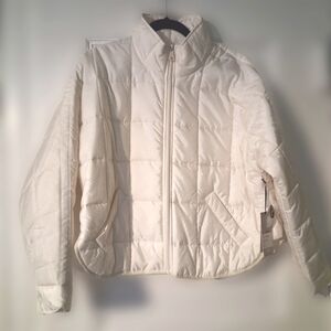 NWT. CISONO,  WOMENS  OFF WHITE PUFFER JACKET. SIZE US L.